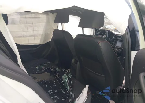 2016 Volkswagen Jetta 2.0T Gli Se z USA, uszkodzony, nr VIN 3VW4T7AJ2GM294255